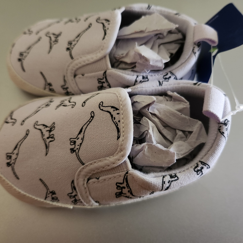 Toddler Shoes With Dinosaur Design Size 5 (US) - Picture 2 of 3